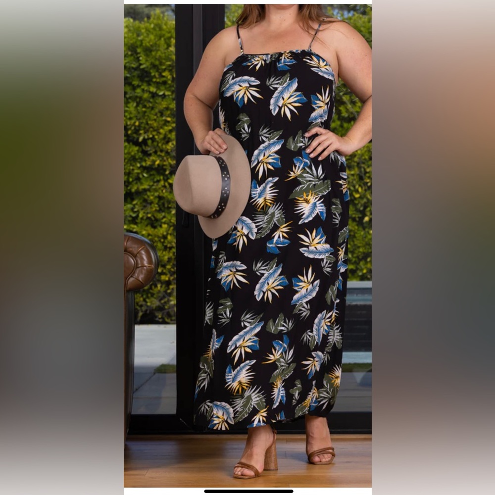 NWT Women’s Summer Vibe Black multi Leaf Print Plus Size maxi Dress Bohemian